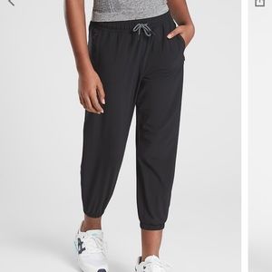 Athleta girl capri jogger